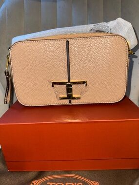 Pebbled Leather Crossbody Bag in Light Blush Pink